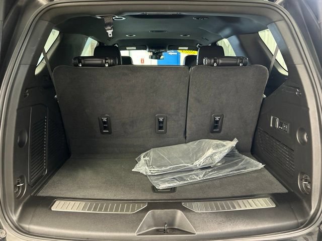 Used 2024 Chevrolet Tahoe RST w/ Luxury Package AWD/4WD image 19