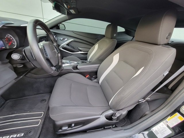 Used 2021 Chevrolet Camaro LT w/ RS Package image 14