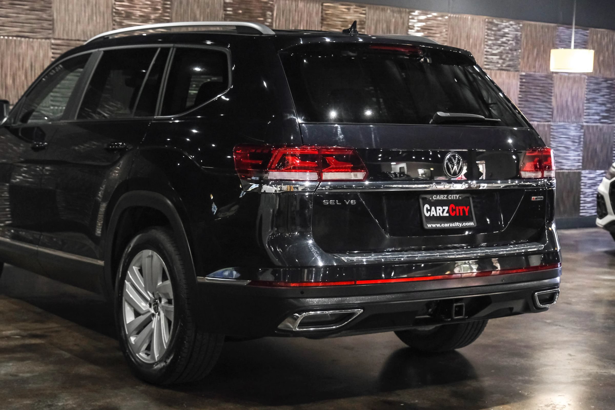 Used 2021 Volkswagen Atlas SEL AWD/4WD image 12