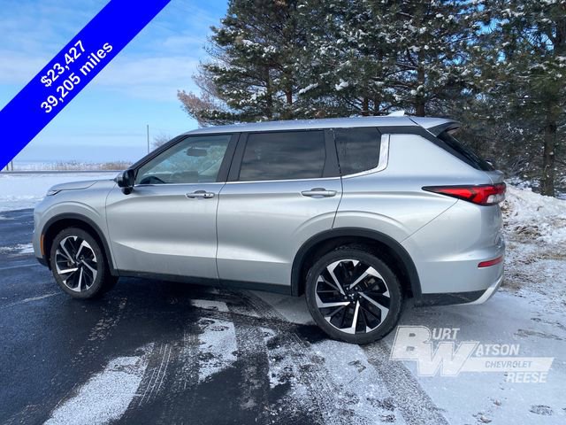 Used 2023 Mitsubishi Outlander SE image 5