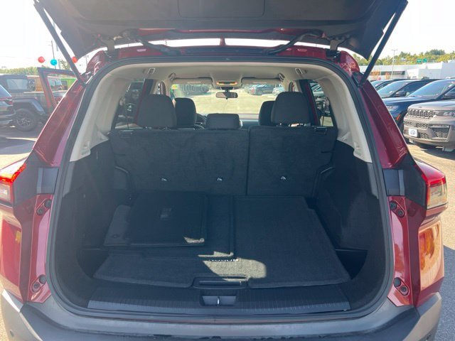 Used 2023 Nissan Rogue S AWD/4WD image 25