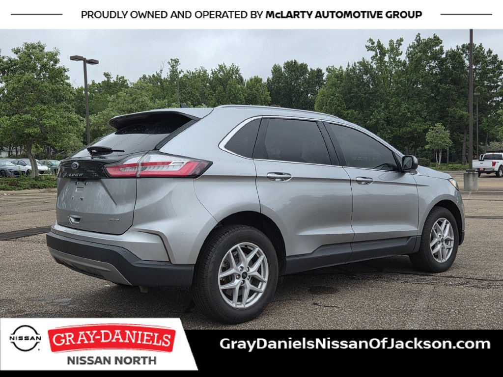 Used 2023 Ford Edge SEL AWD/4WD image 5