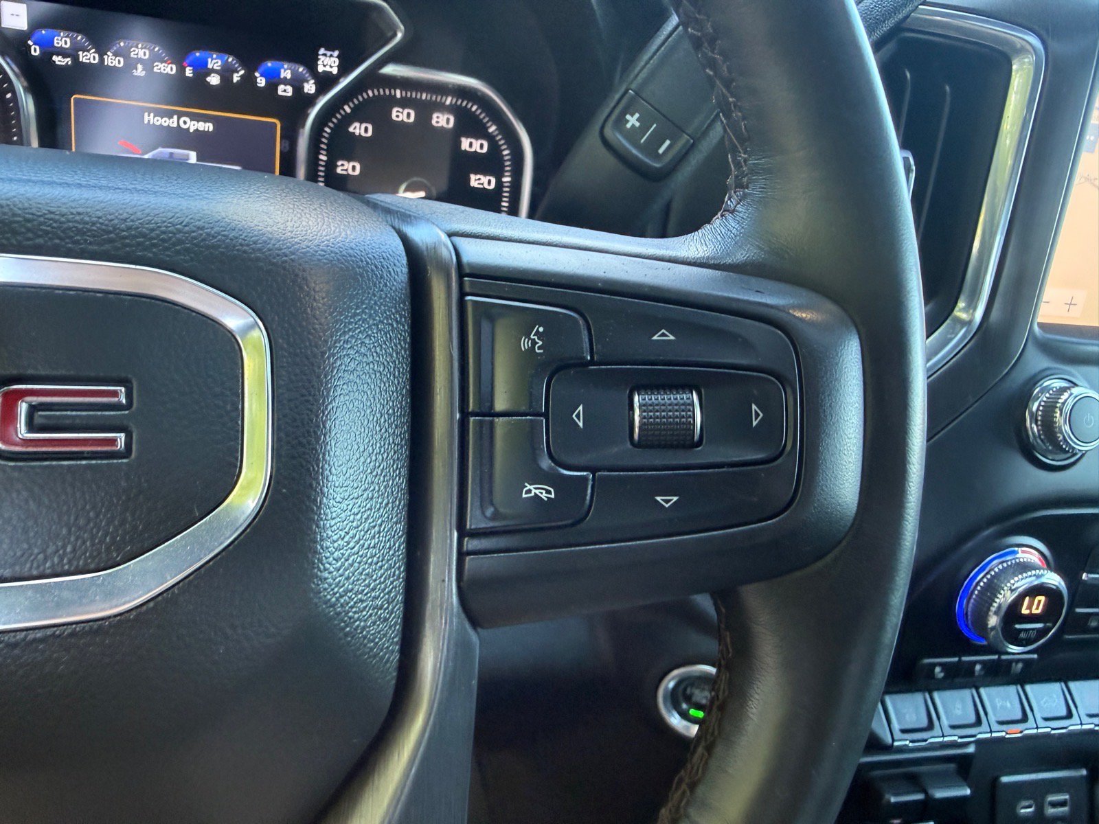 Used 2020 GMC Sierra 3500 AT4 w/ AT4 Premium Package AWD/4WD image 25