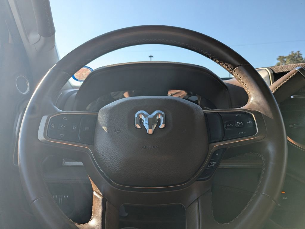 Used 2023 RAM 3500 Limited image 23