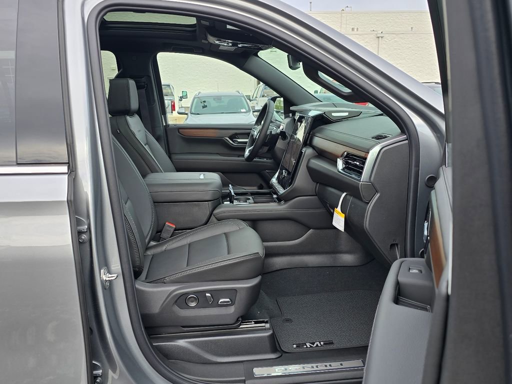 New 2026 GMC Yukon XL Denali AWD/4WD image 36