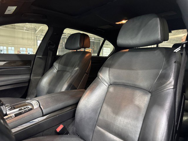 Used 2015 BMW 740Li image 8