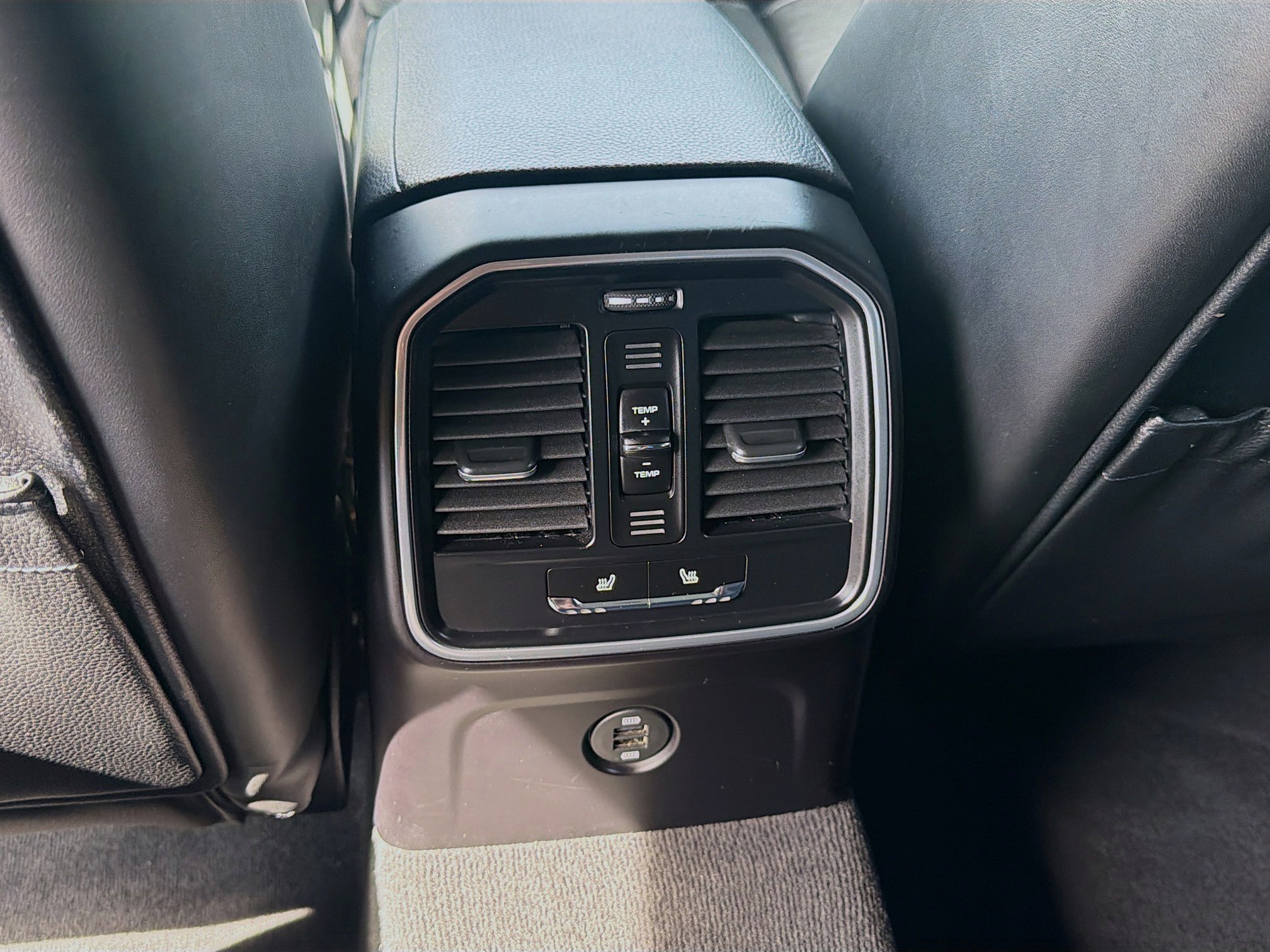 Used 2018 Porsche Macan S AWD/4WD image 23