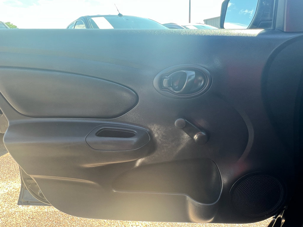Used 2018 Nissan Versa S FWD image 14