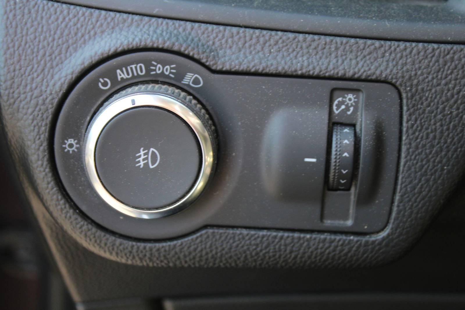 Used 2017 Buick Envision Preferred image 27