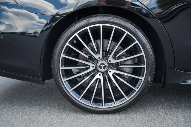 Certified 2022 Mercedes-Benz S 500 4MATIC w/ AMG Line Package image 14
