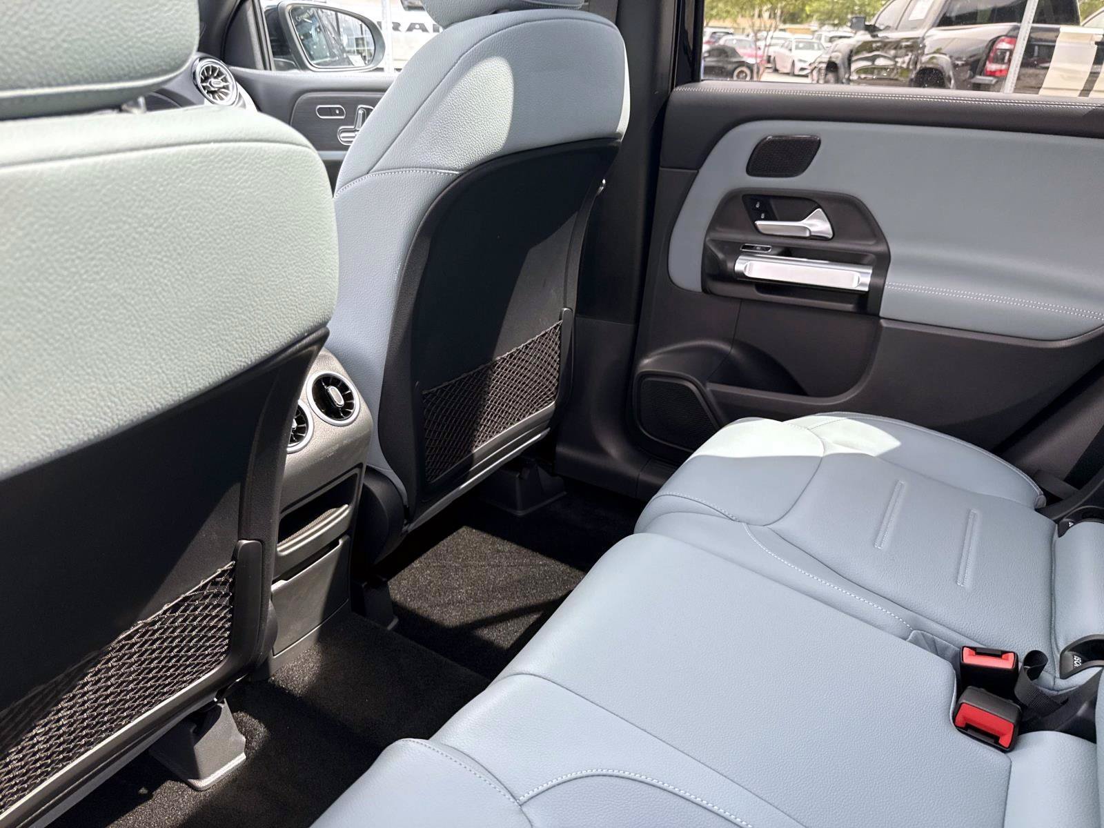 New 2026 Mercedes-Benz GLB 250 image 15