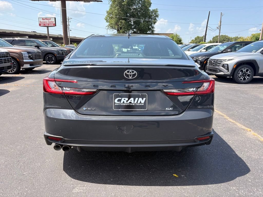 Used 2025 Toyota Camry SE FWD image 6