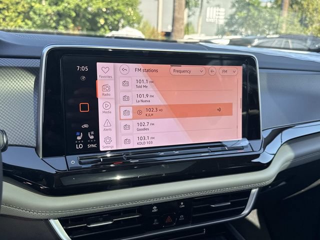 New 2026 Volkswagen Atlas Peak Edition AWD/4WD image 23