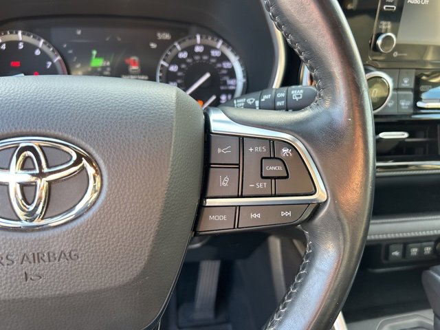 Used 2021 Toyota Highlander XSE image 22