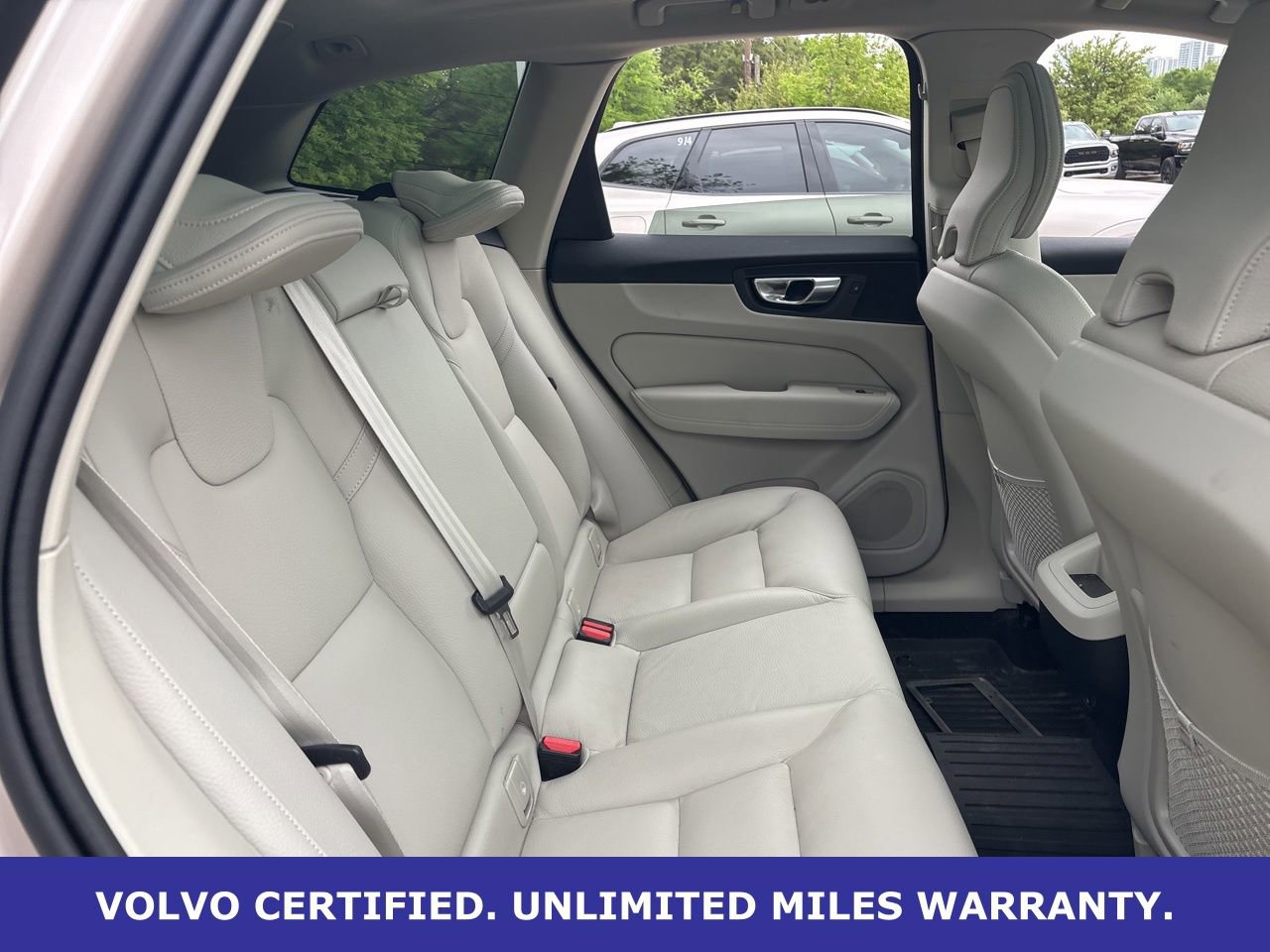 Certified 2024 Volvo XC60 B5 Plus w/ Protection Package Premier image 11