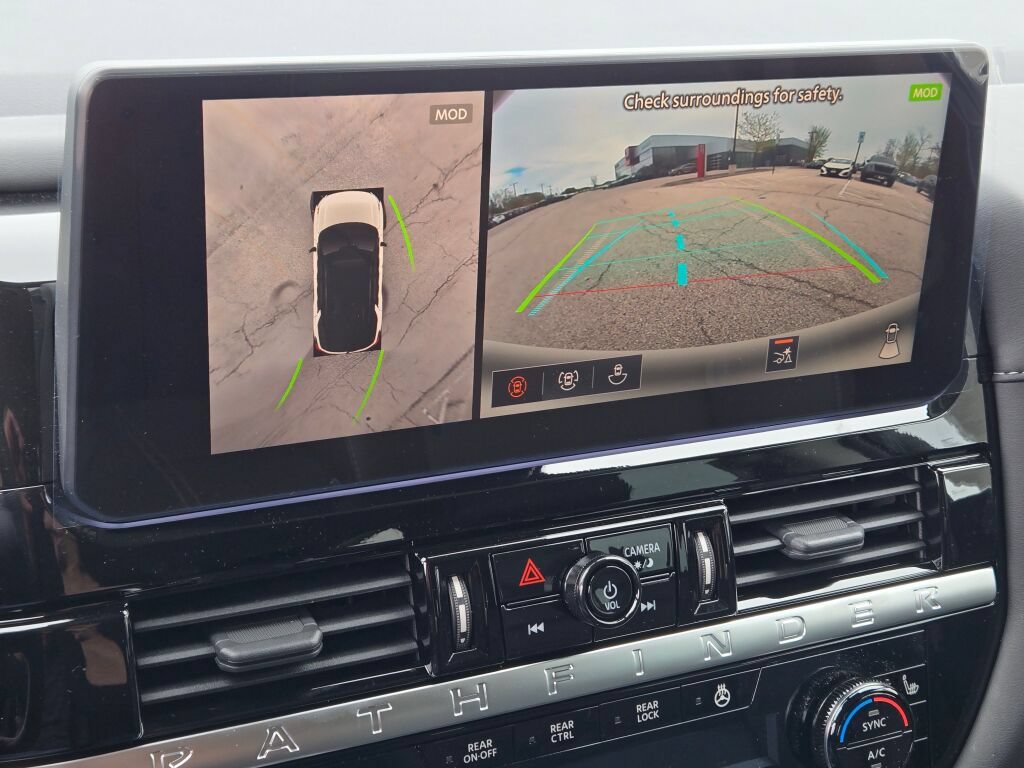New 2026 Nissan Pathfinder SL AWD/4WD image 32