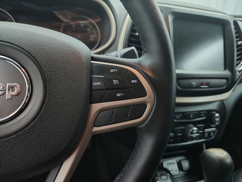 Used 2018 Jeep Cherokee Limited w/ High Altitude Package image 33