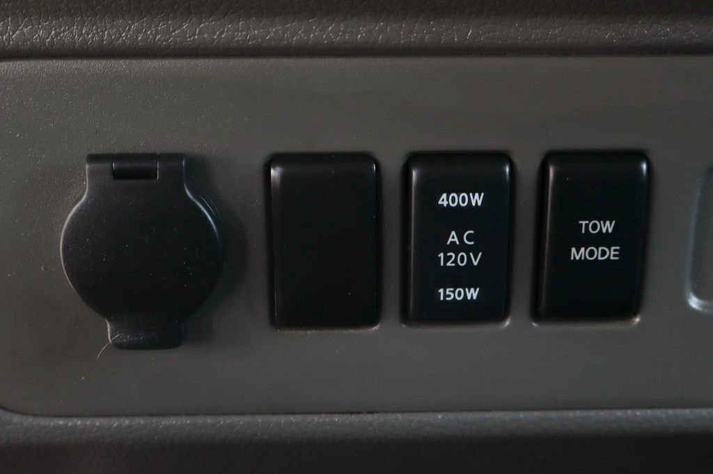 Used 2019 Nissan NV 2500 SV image 34