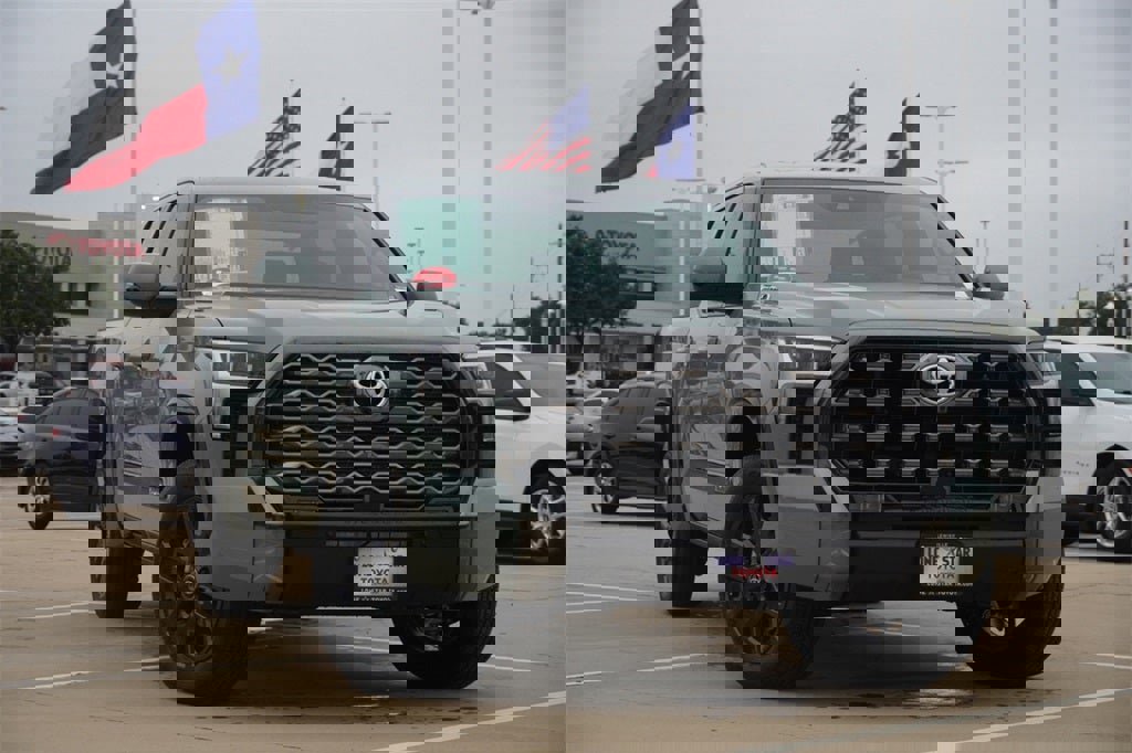New 2026 Toyota Tundra Platinum image 2