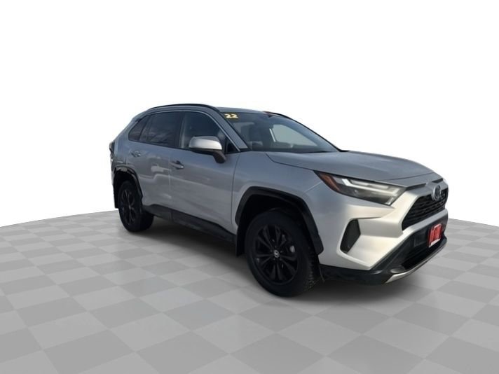 Used 2022 Toyota RAV4 SE w/ Convenience Package image 2