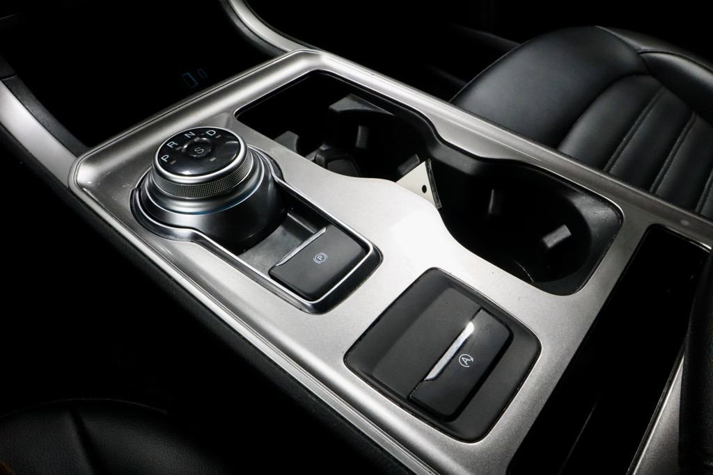 Certified 2024 Ford Edge SEL image 31