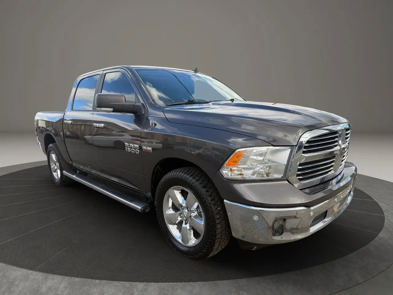Used 2017 RAM 1500 Big Horn image 3