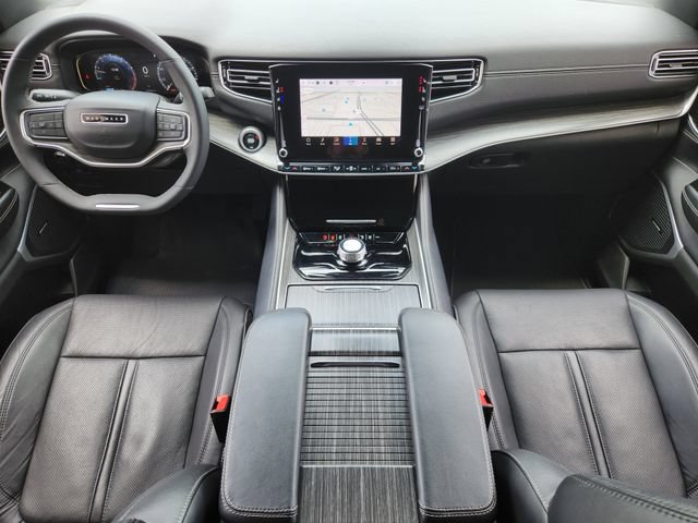 Certified 2024 Jeep Wagoneer Series II w/ Flexible Seating Group RWD image 24