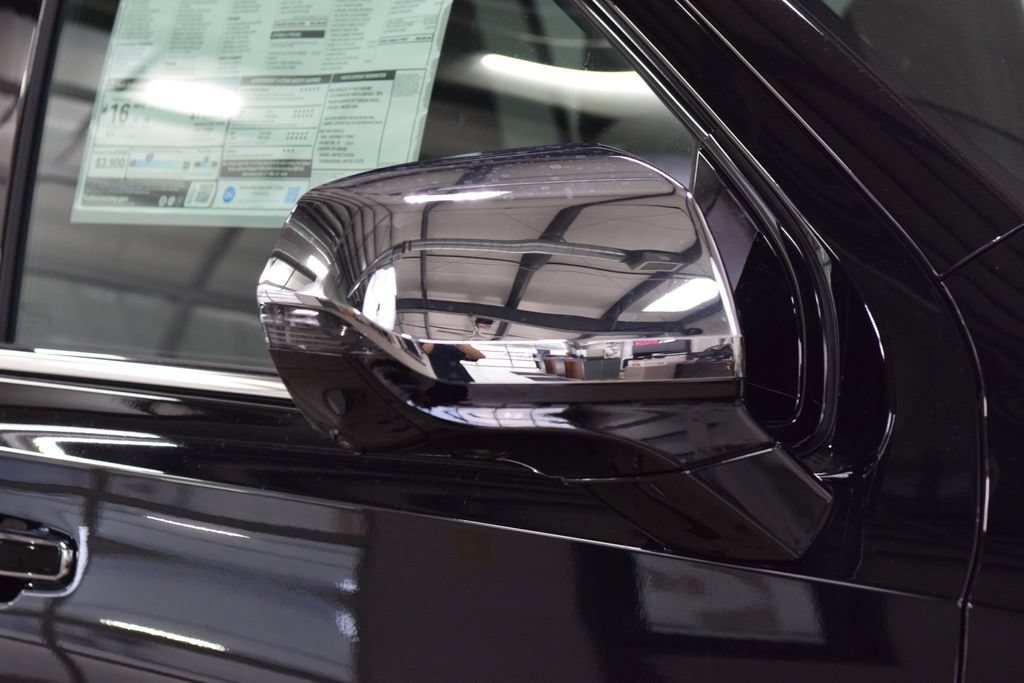 New 2026 Chevrolet Suburban Premier AWD/4WD image 17