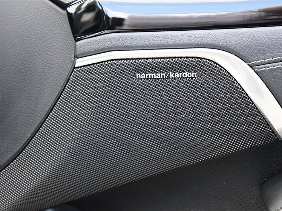 Used 2015 Mercedes-Benz SL 550 image 36