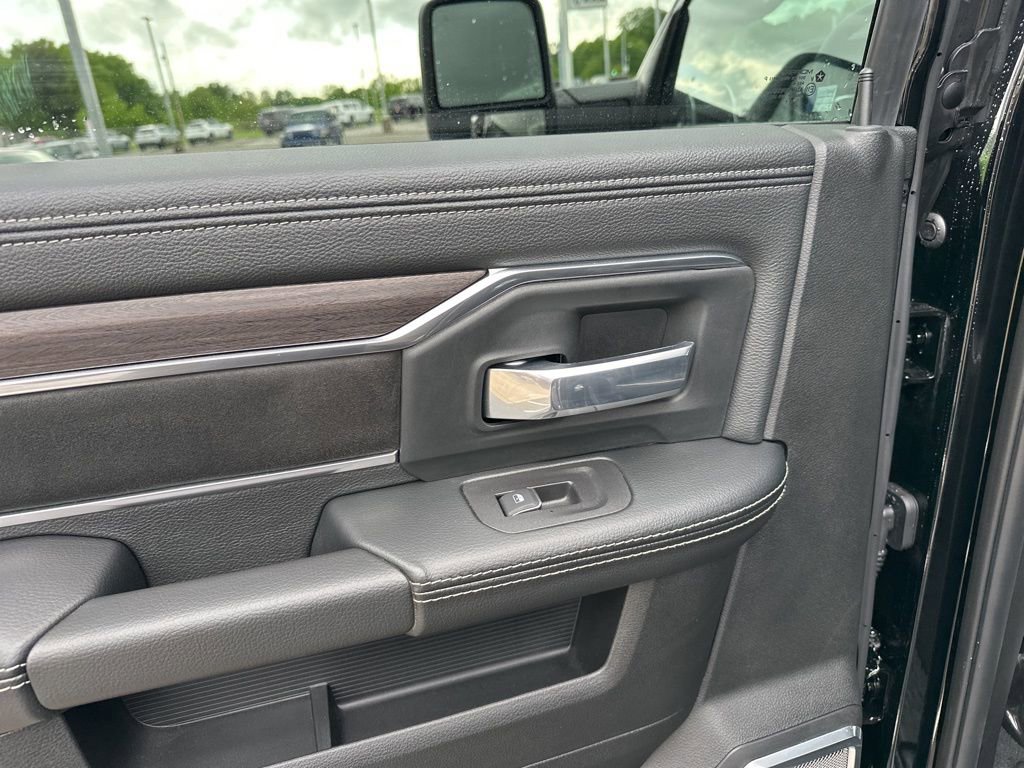 New 2025 RAM 2500 Laramie image 21