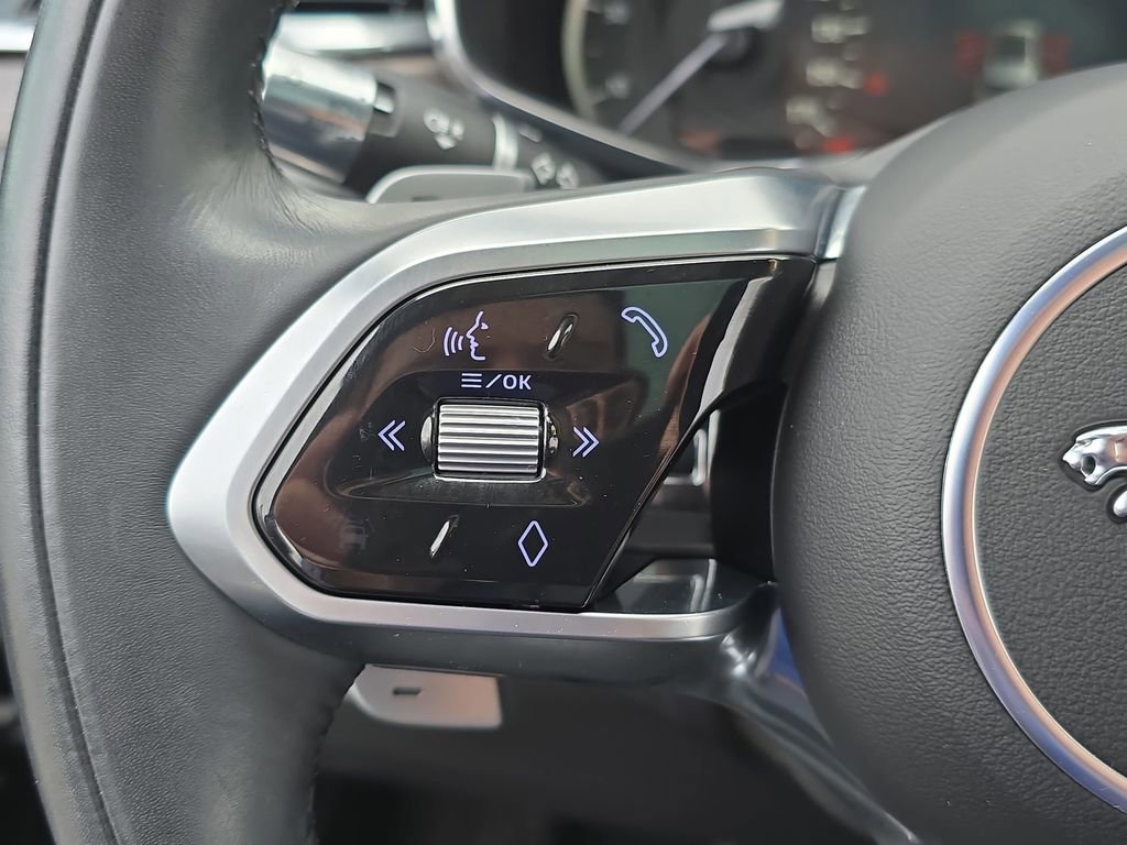 Used 2021 Jaguar F-PACE S image 17