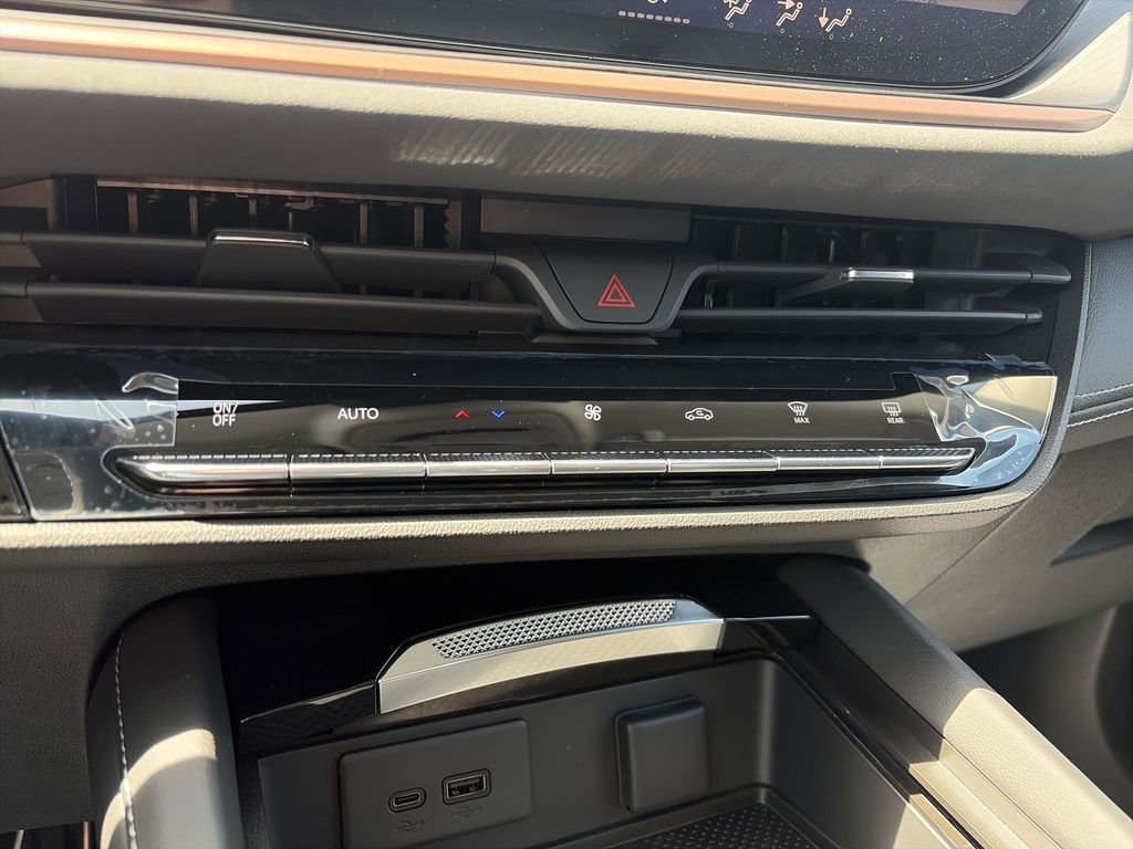 New 2026 Buick Envision Sport Touring image 19