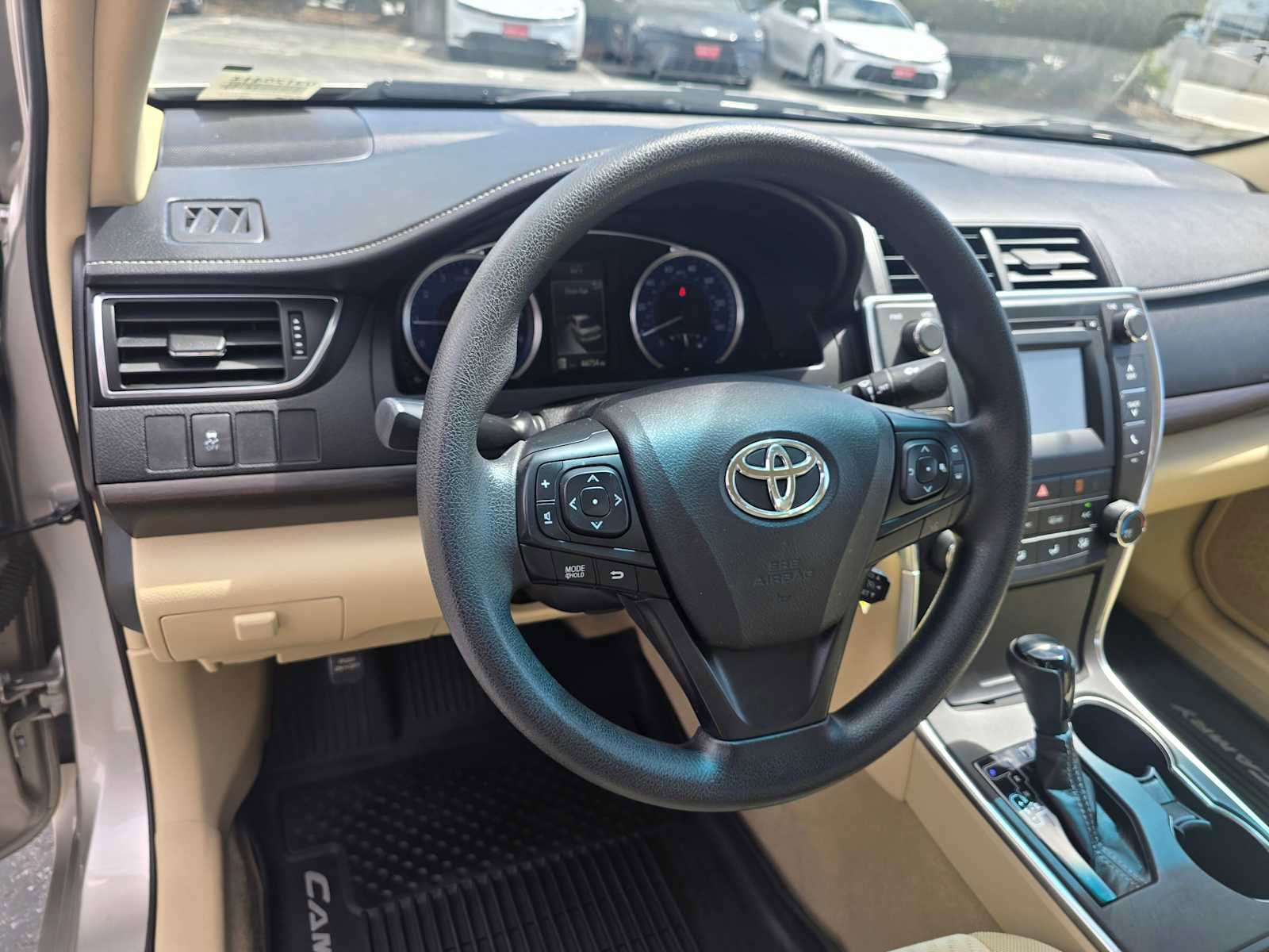 Used 2017 Toyota Camry LE image 26