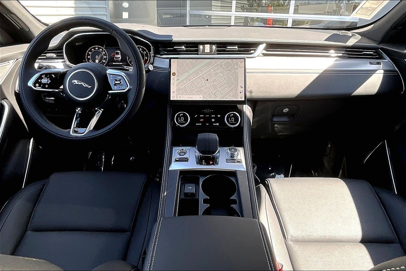 New 2026 Jaguar F-PACE R-Dynamic S image 5