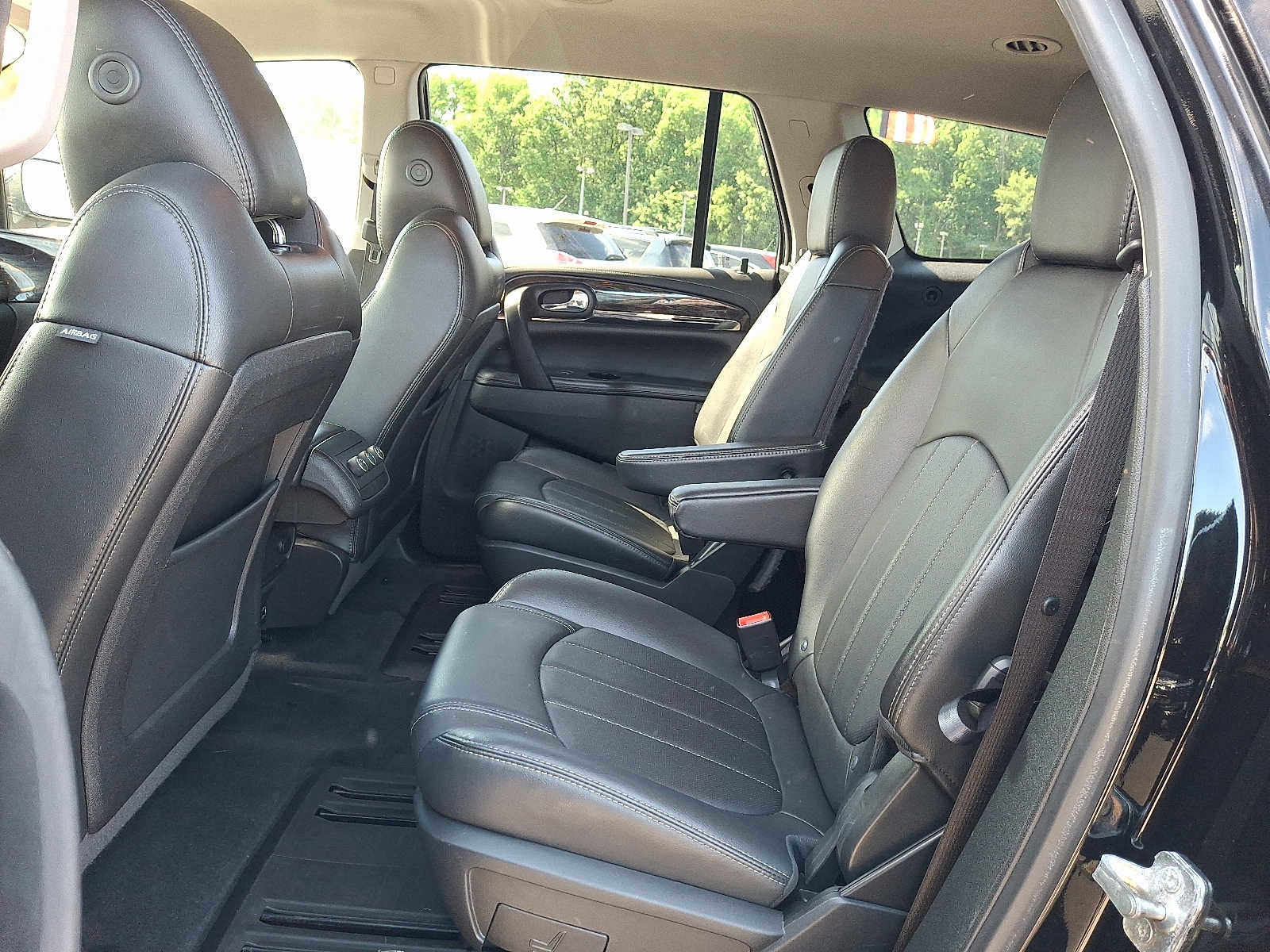 Used 2017 Buick Enclave Leather FWD image 11
