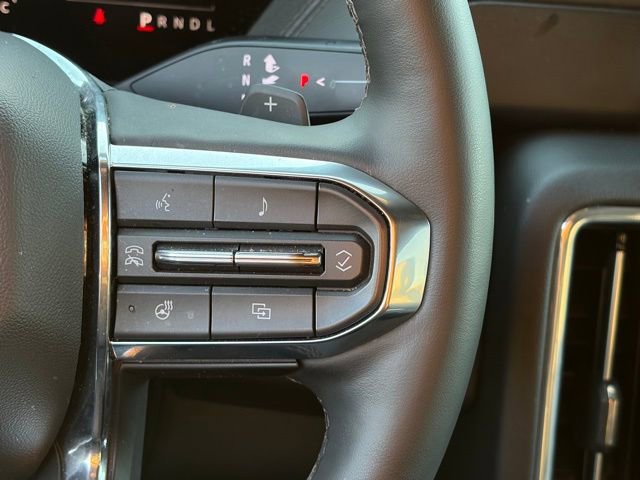 Used 2025 GMC Yukon Denali image 23