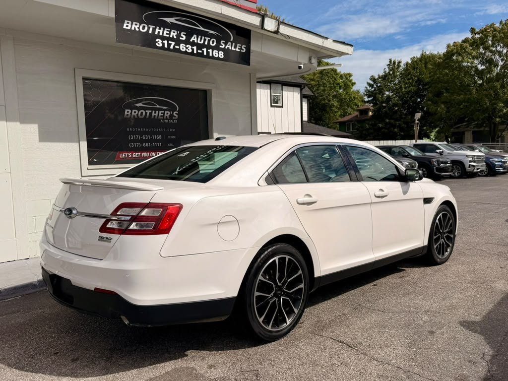 Used 2019 Ford Taurus SHO AWD/4WD image 18
