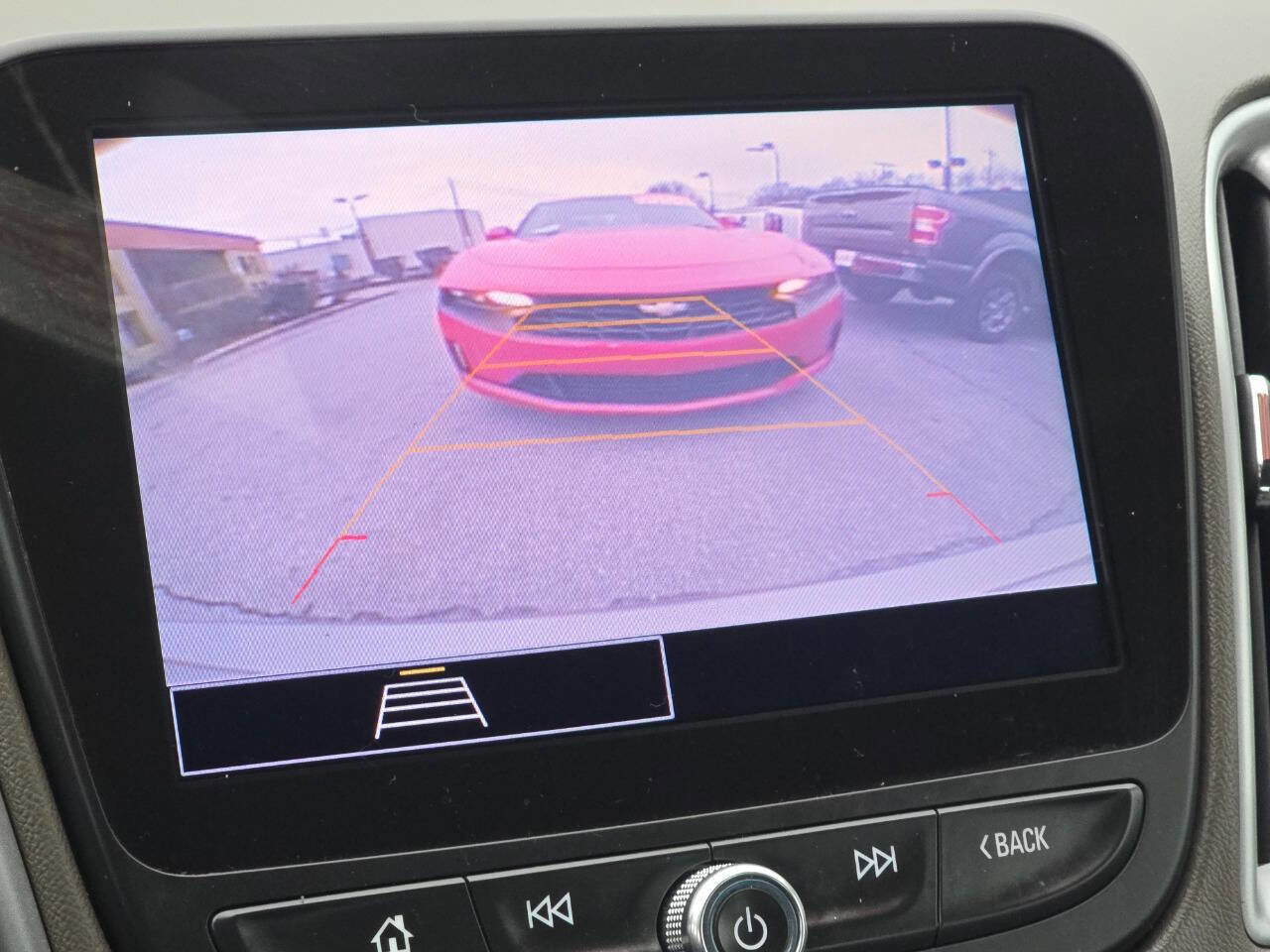 Used 2022 Chevrolet Malibu LT image 13