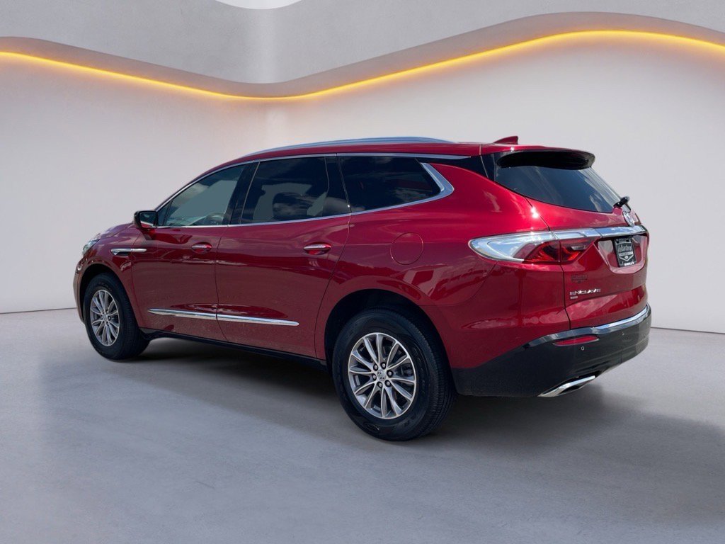 Used 2024 Buick Enclave Premium image 5