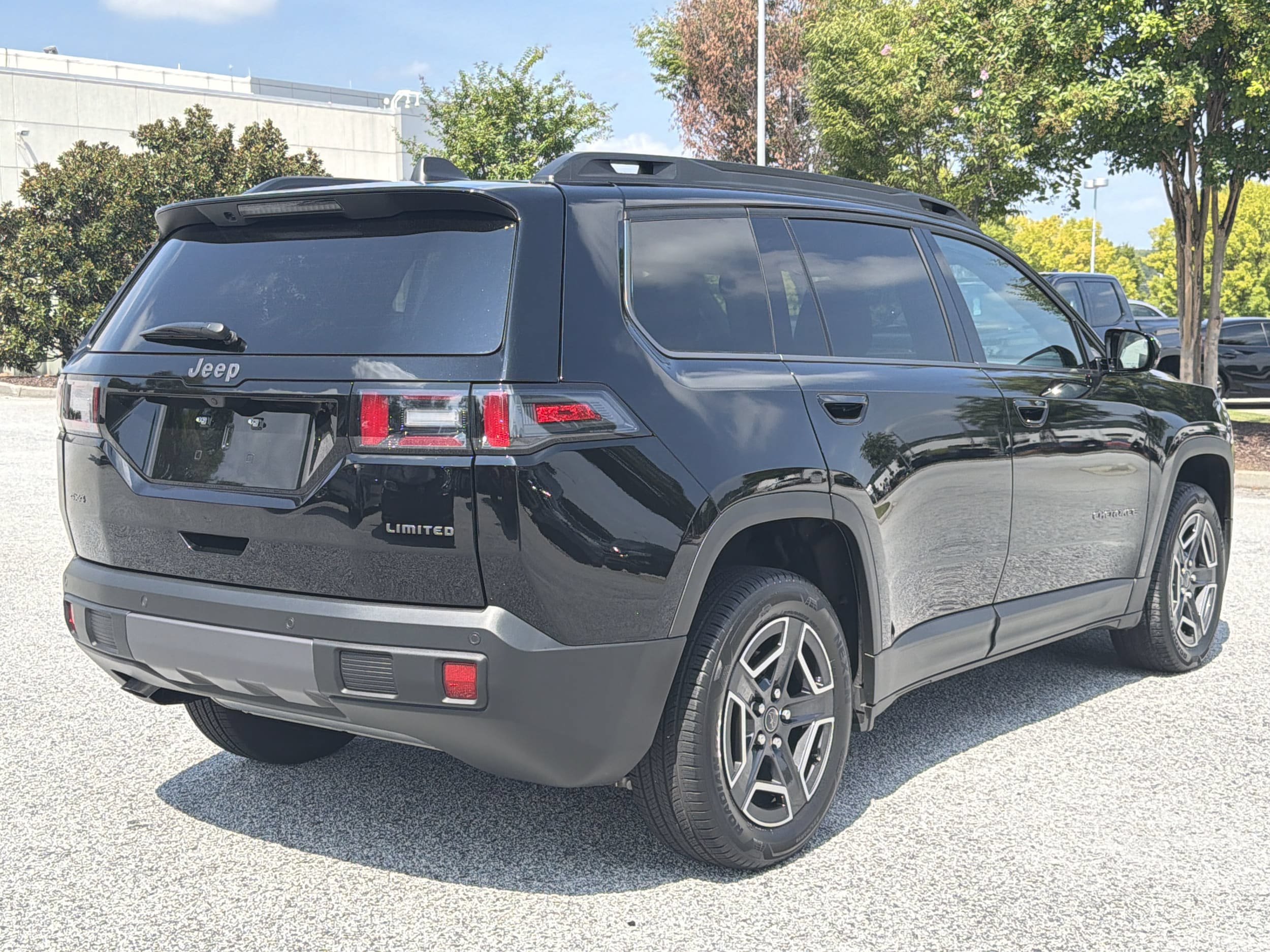 Used 2026 Jeep Cherokee Limited AWD/4WD image 31