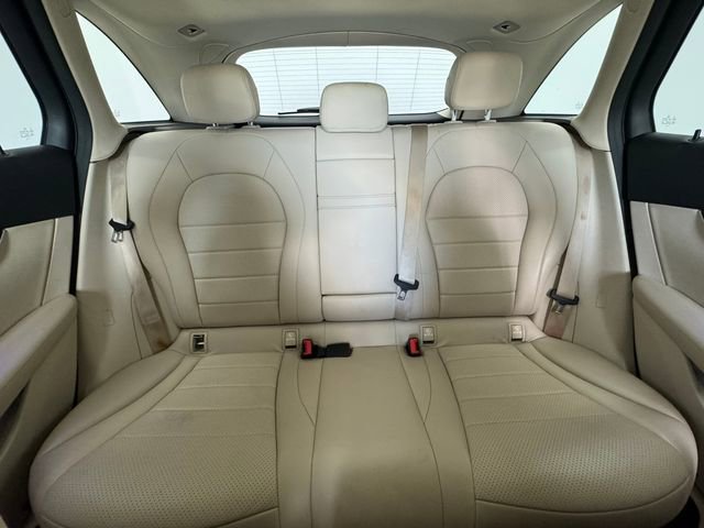 Used 2022 Mercedes-Benz GLC 300 image 7