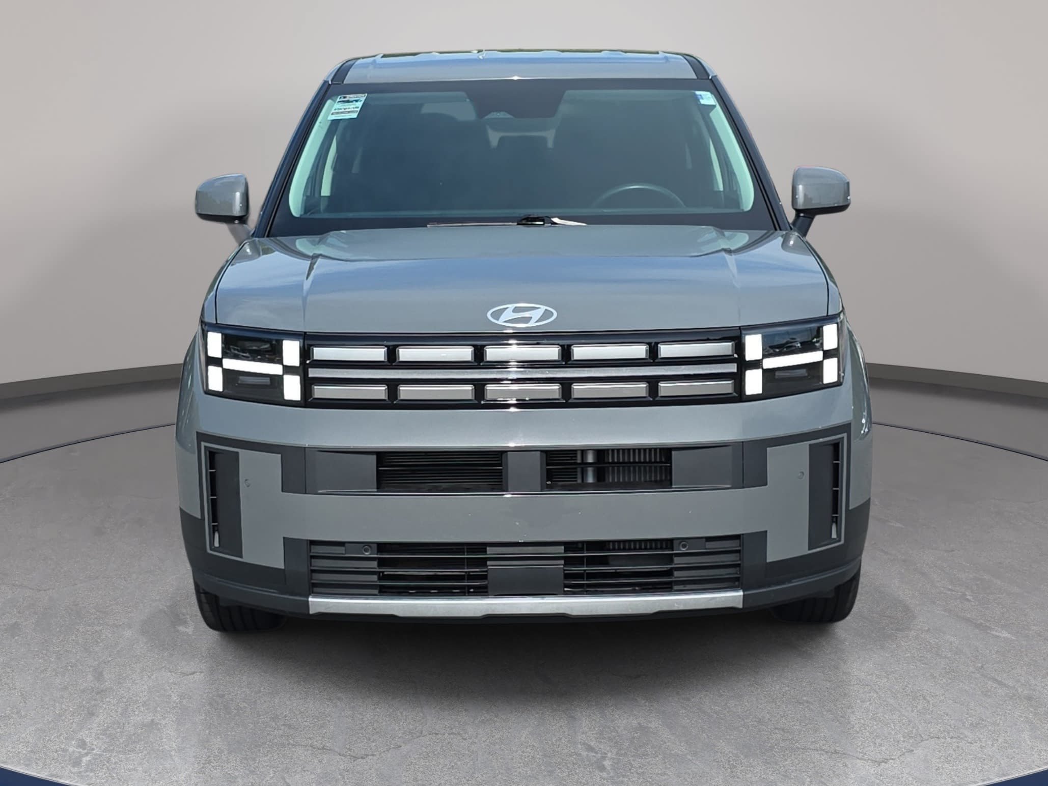 Used 2024 Hyundai Santa Fe SE FWD image 2