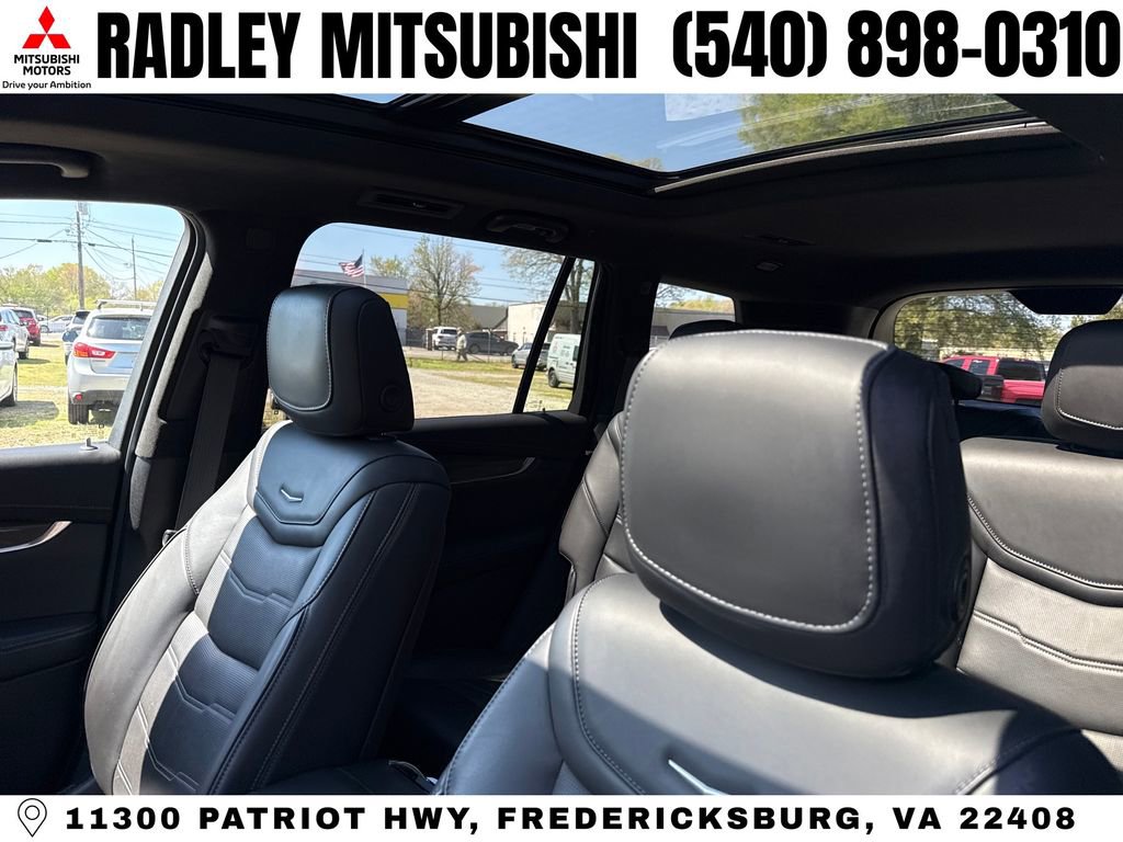 Used 2021 Cadillac XT6 Sport w/ Platinum Package image 2