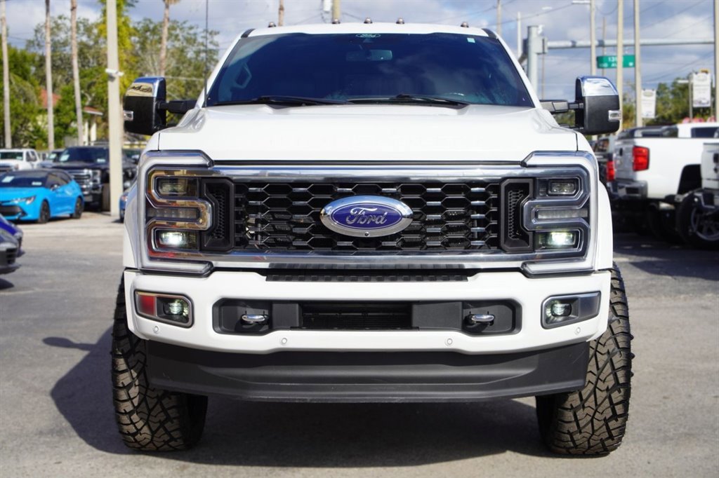 Used 2024 Ford F450 Platinum w/ FX4 Off-Road Package image 17