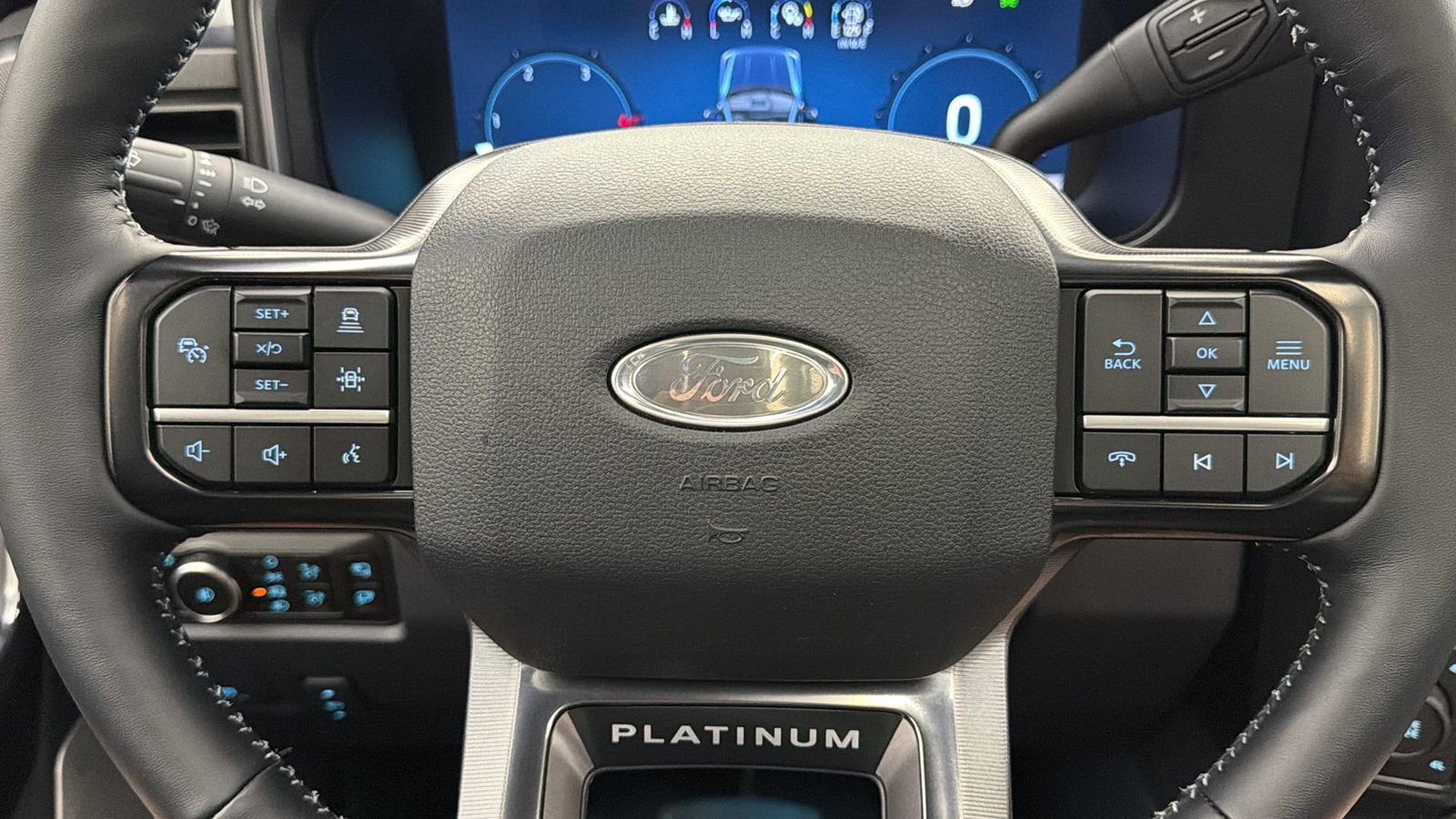 Used 2026 Ford F450 Platinum w/ FX4 Off-Road Package AWD/4WD image 29