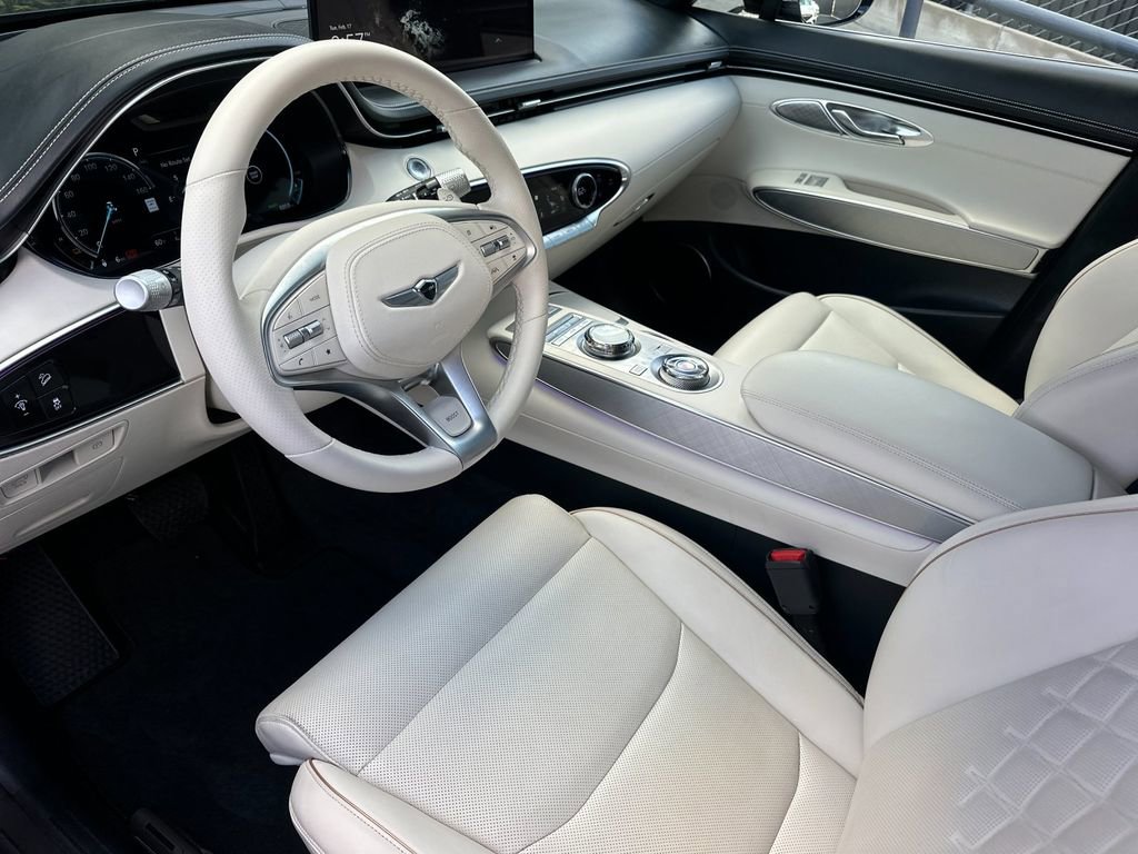 Used 2025 Genesis Electrified GV70 Prestige w/ Prestige Package image 11