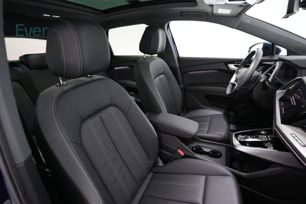 Used 2023 Audi Q4 e-tron Premium Plus AWD/4WD image 5