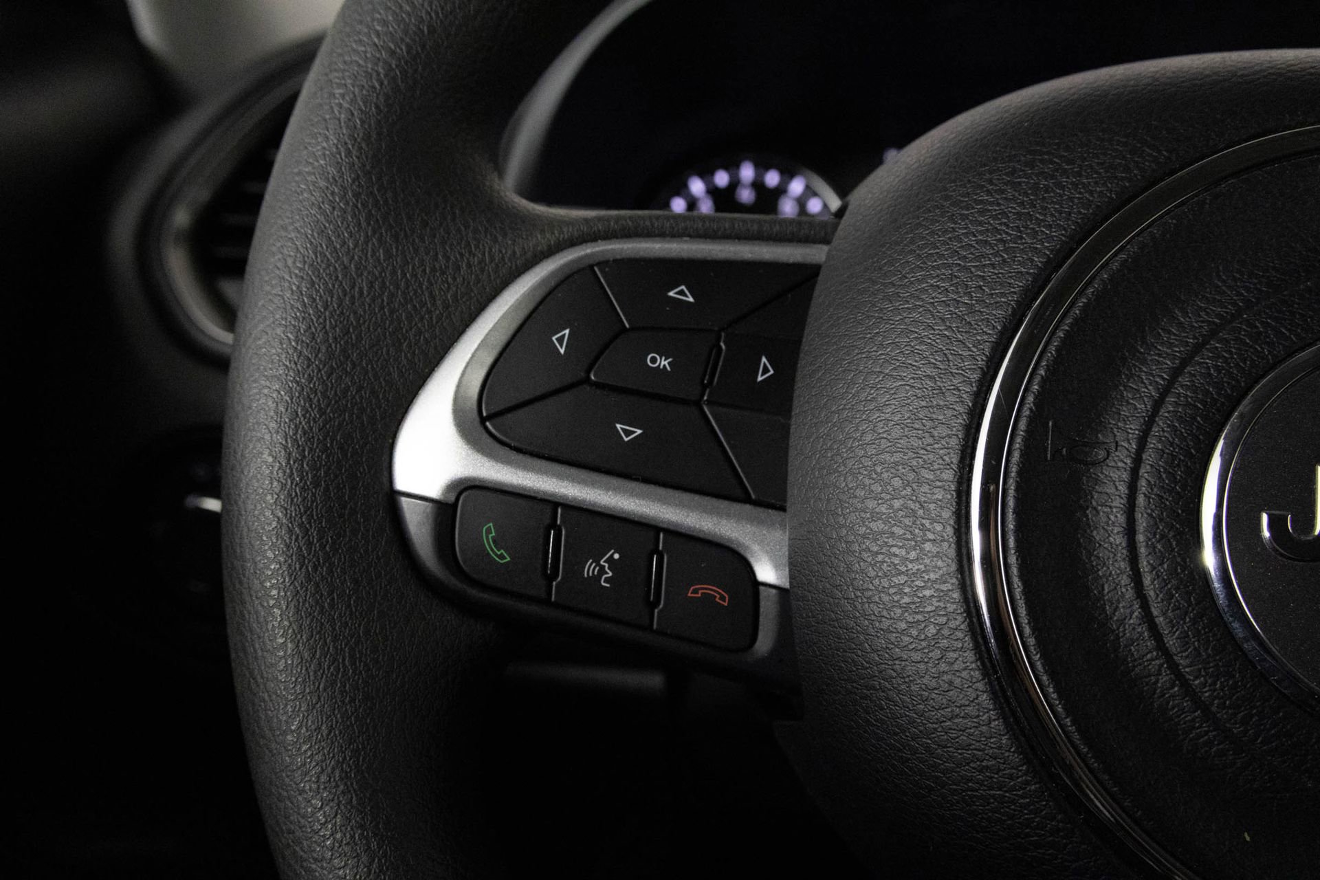 Used 2023 Jeep Renegade Latitude image 28