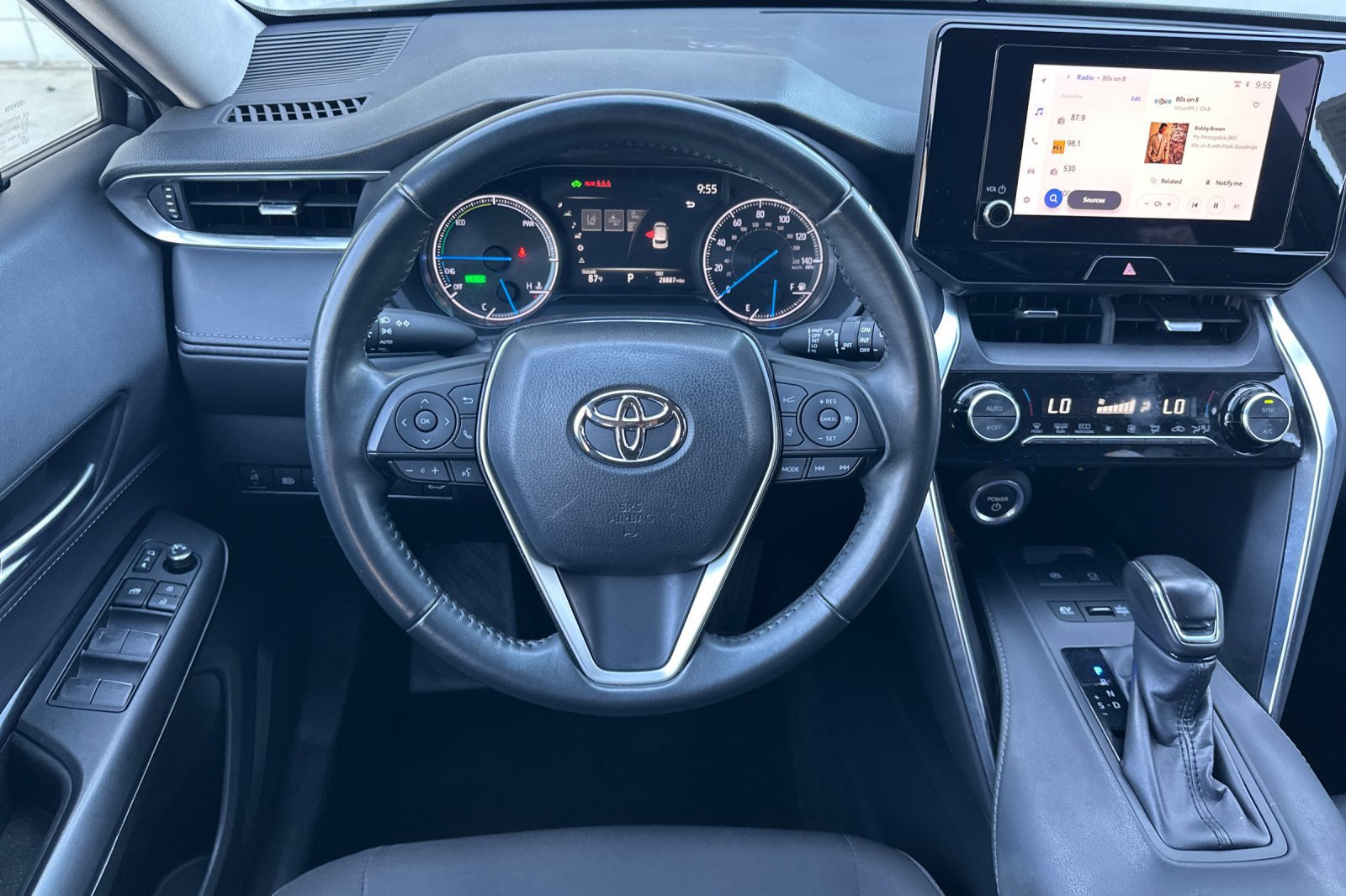 Used 2024 Toyota Venza LE AWD/4WD image 14
