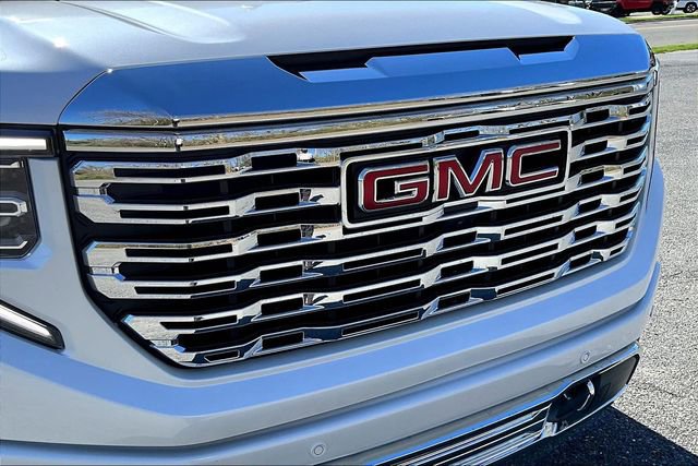 Certified 2025 GMC Sierra 1500 Denali image 30